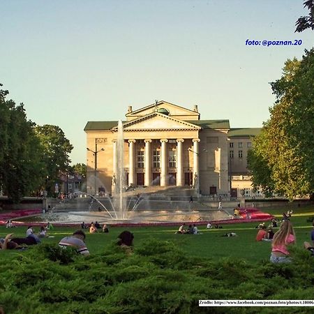 Studio In The Center พอซนาน ภายนอก รูปภาพ